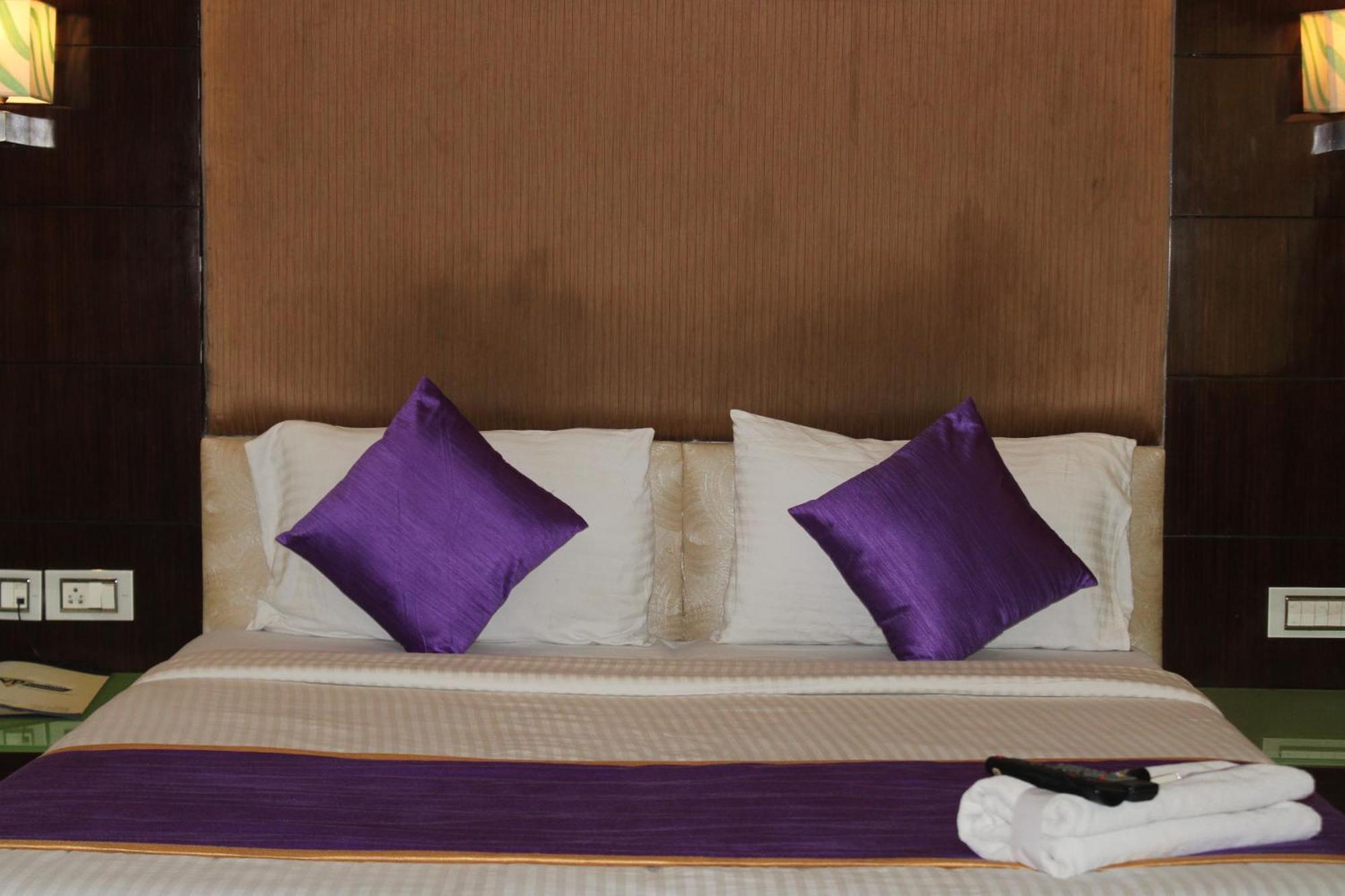 Hotel Vp International à Bangalore Extérieur photo
