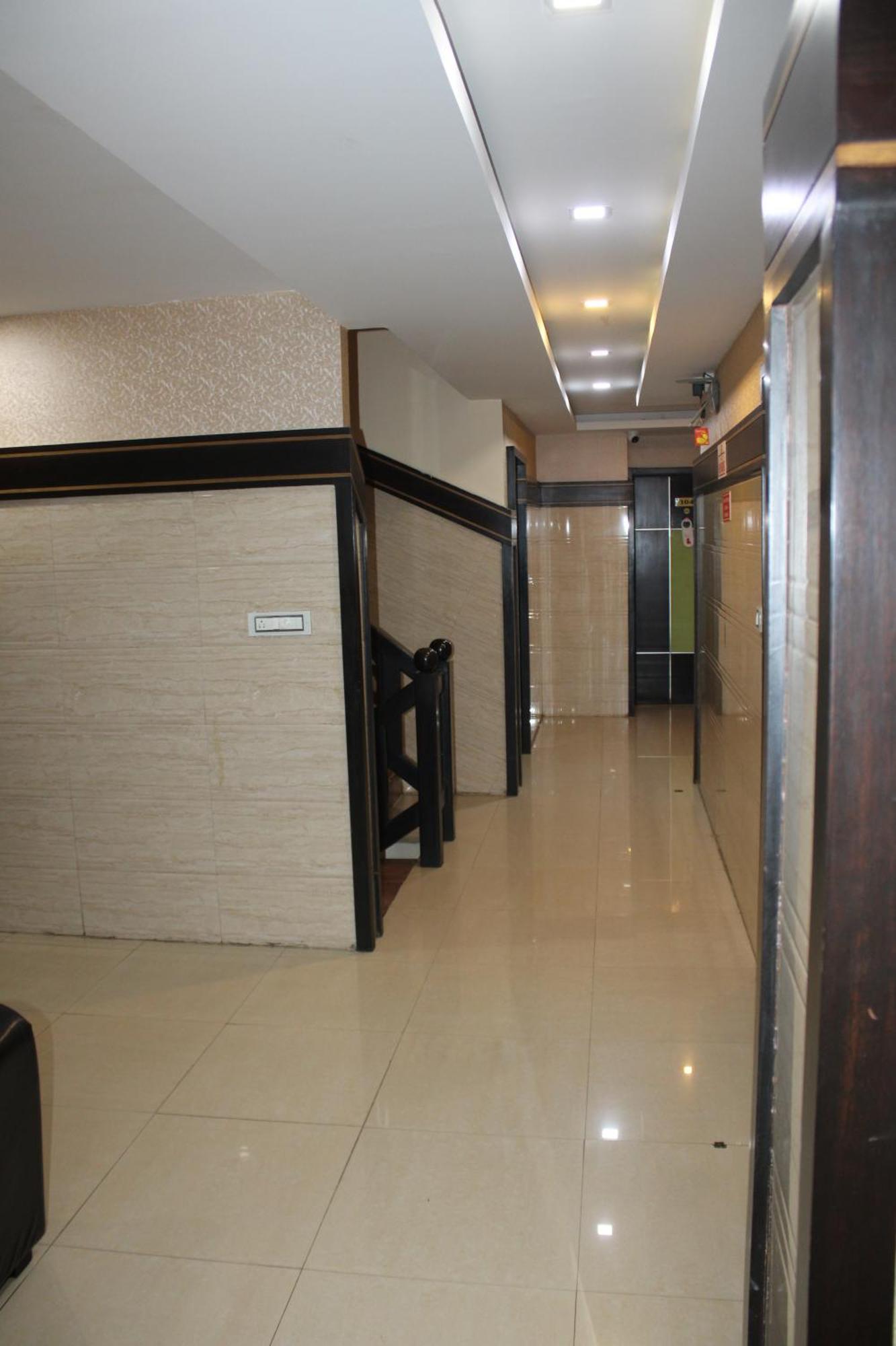 Hotel Vp International à Bangalore Extérieur photo