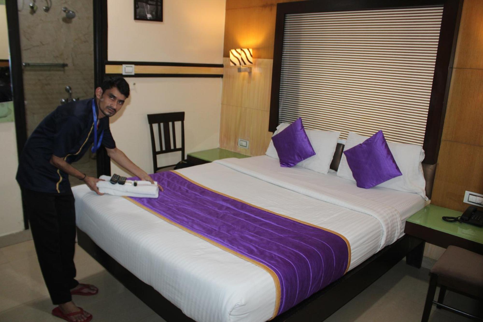 Hotel Vp International à Bangalore Extérieur photo