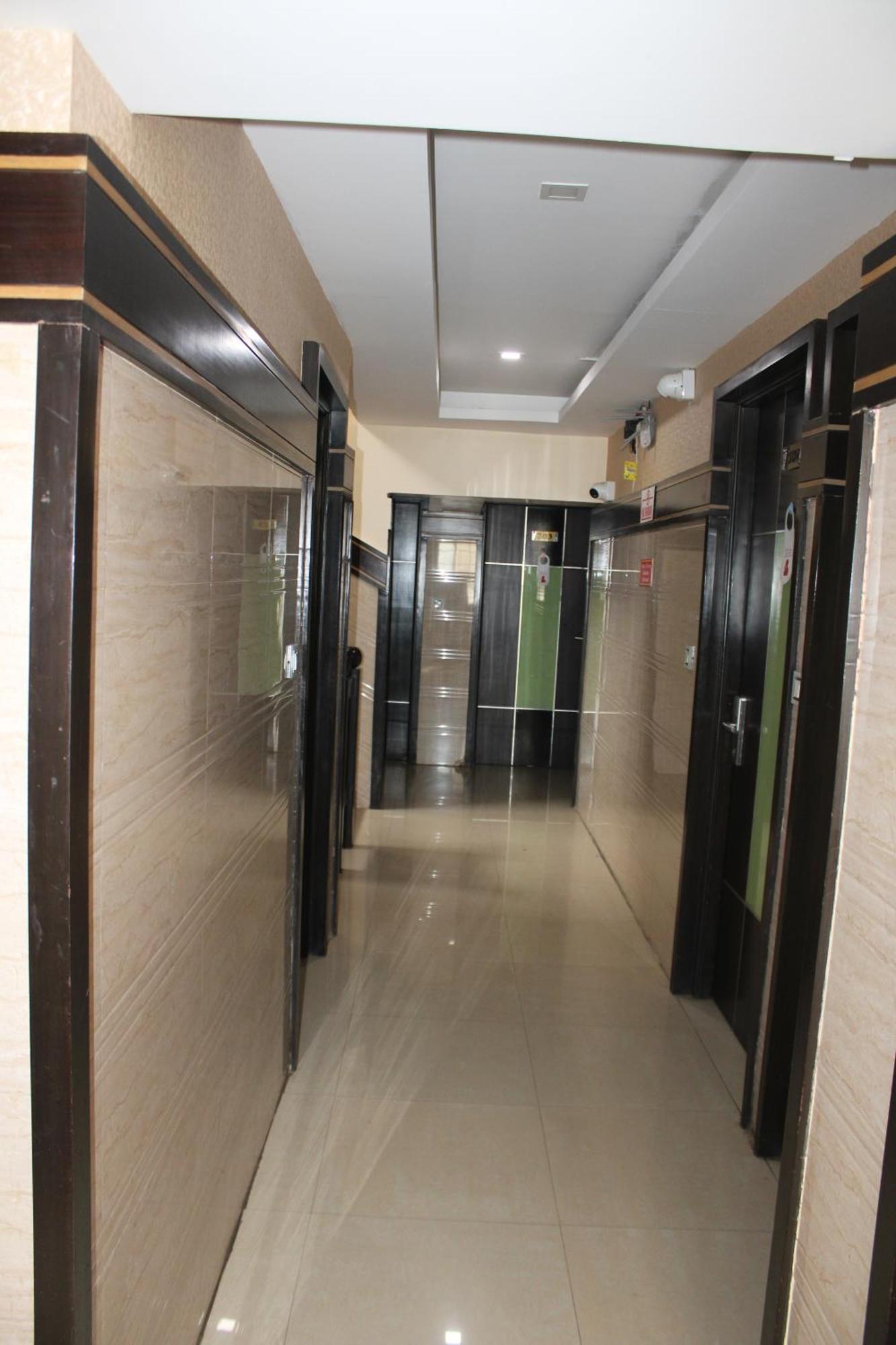 Hotel Vp International à Bangalore Extérieur photo