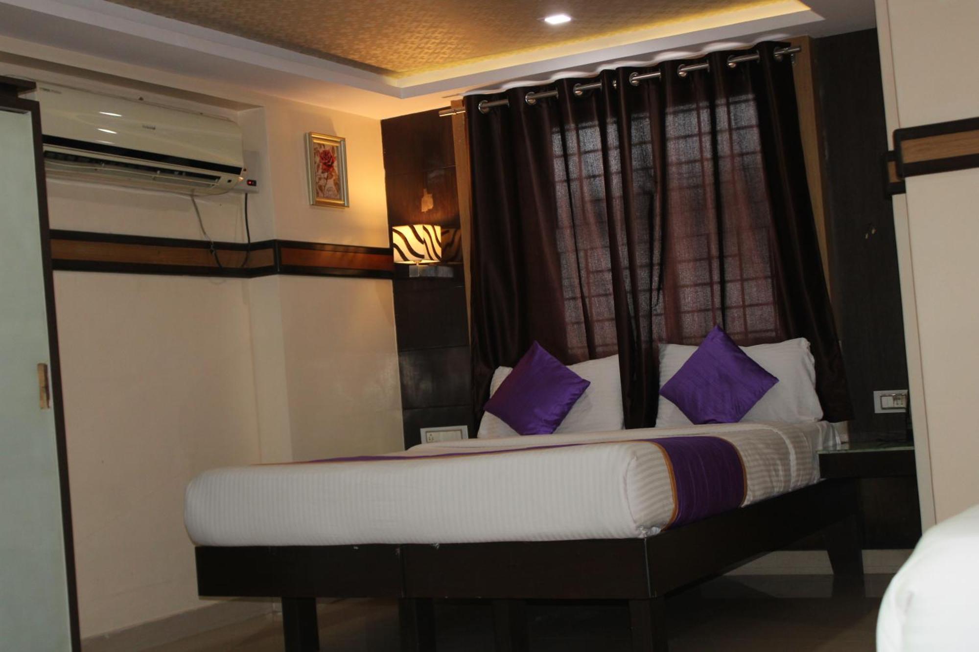 Hotel Vp International à Bangalore Extérieur photo