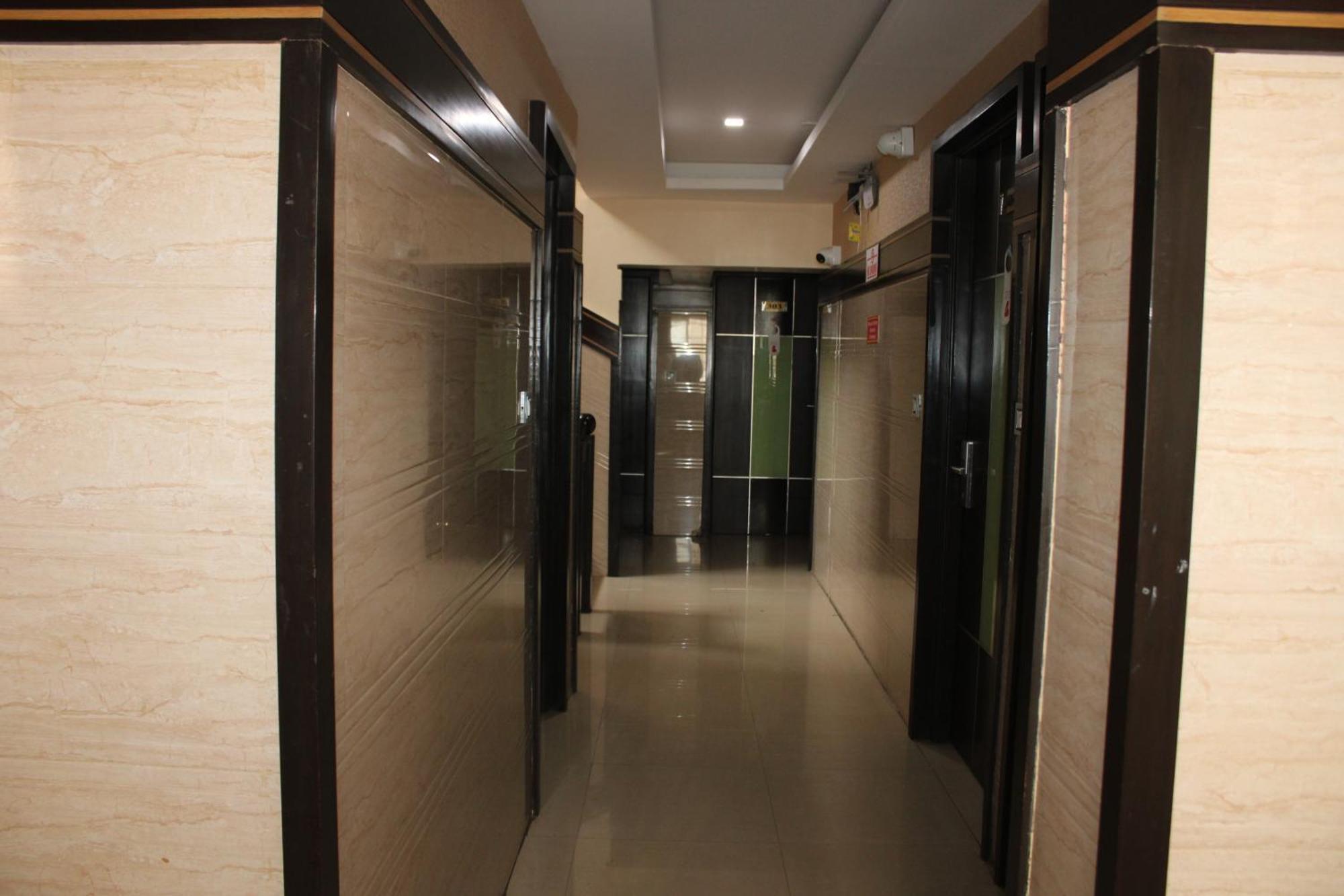 Hotel Vp International à Bangalore Extérieur photo