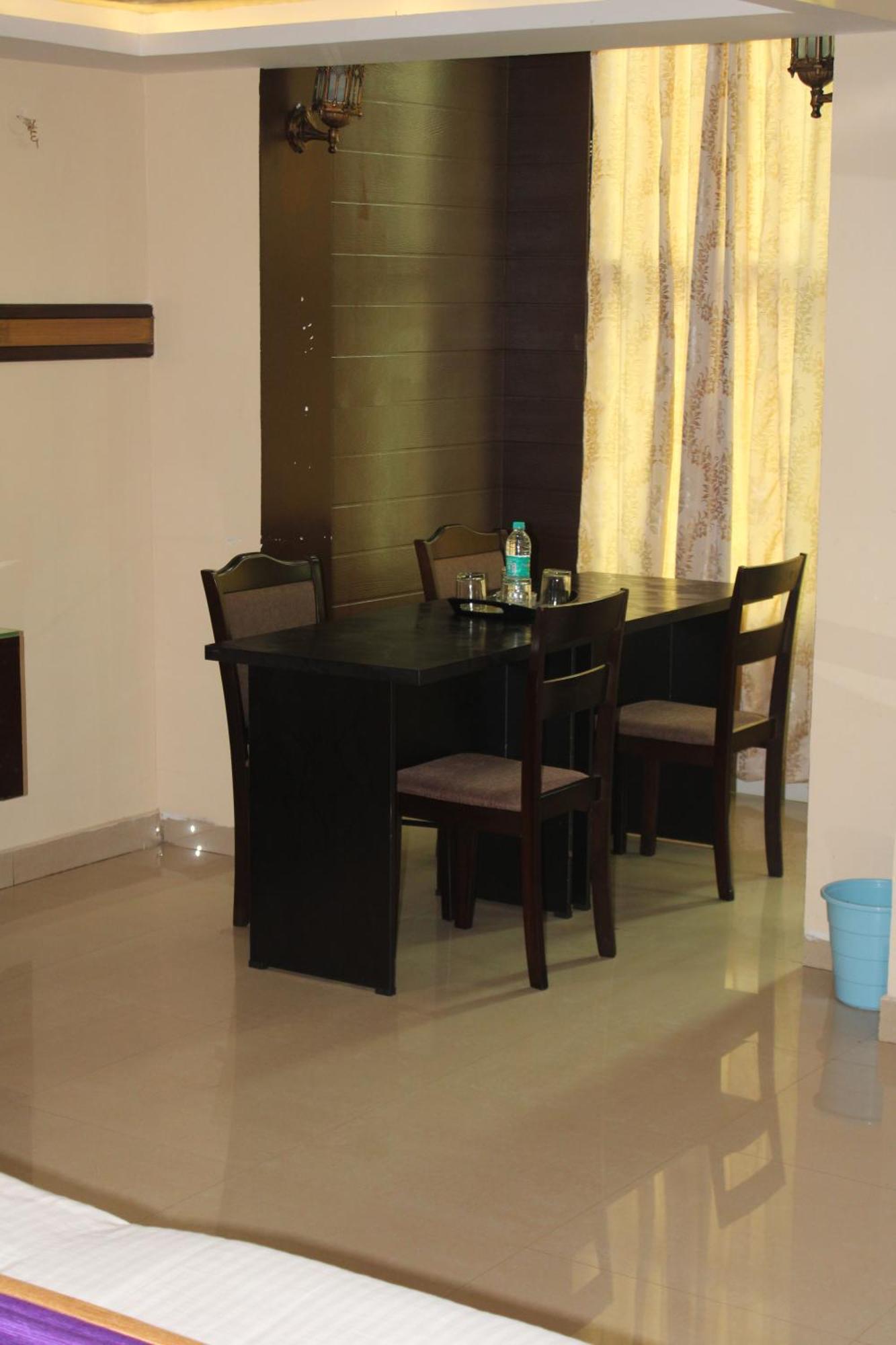 Hotel Vp International à Bangalore Extérieur photo