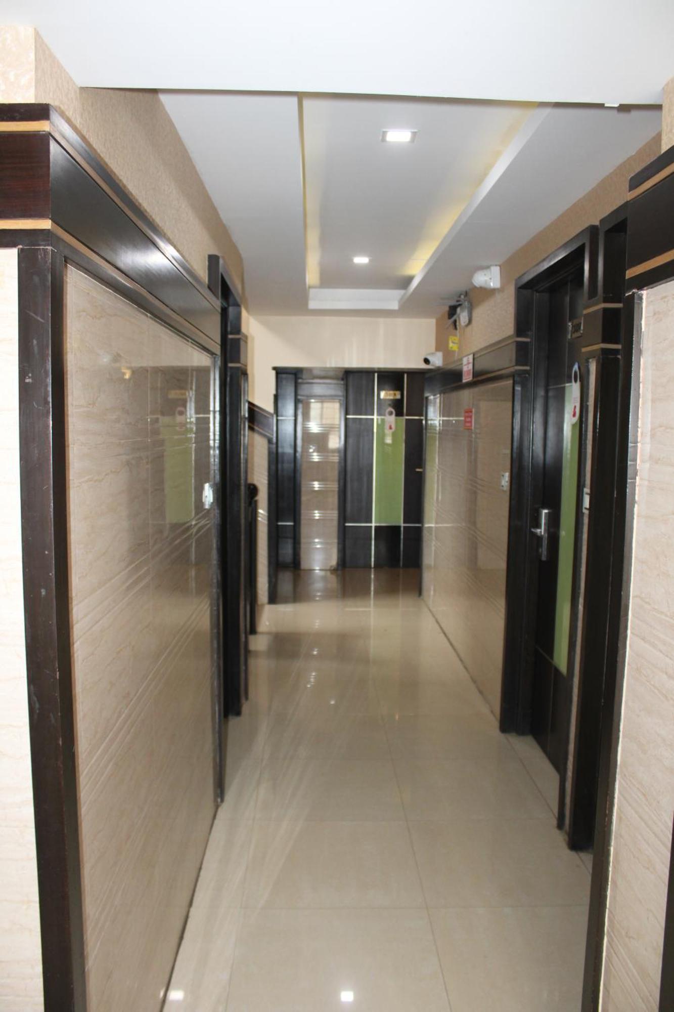 Hotel Vp International à Bangalore Extérieur photo