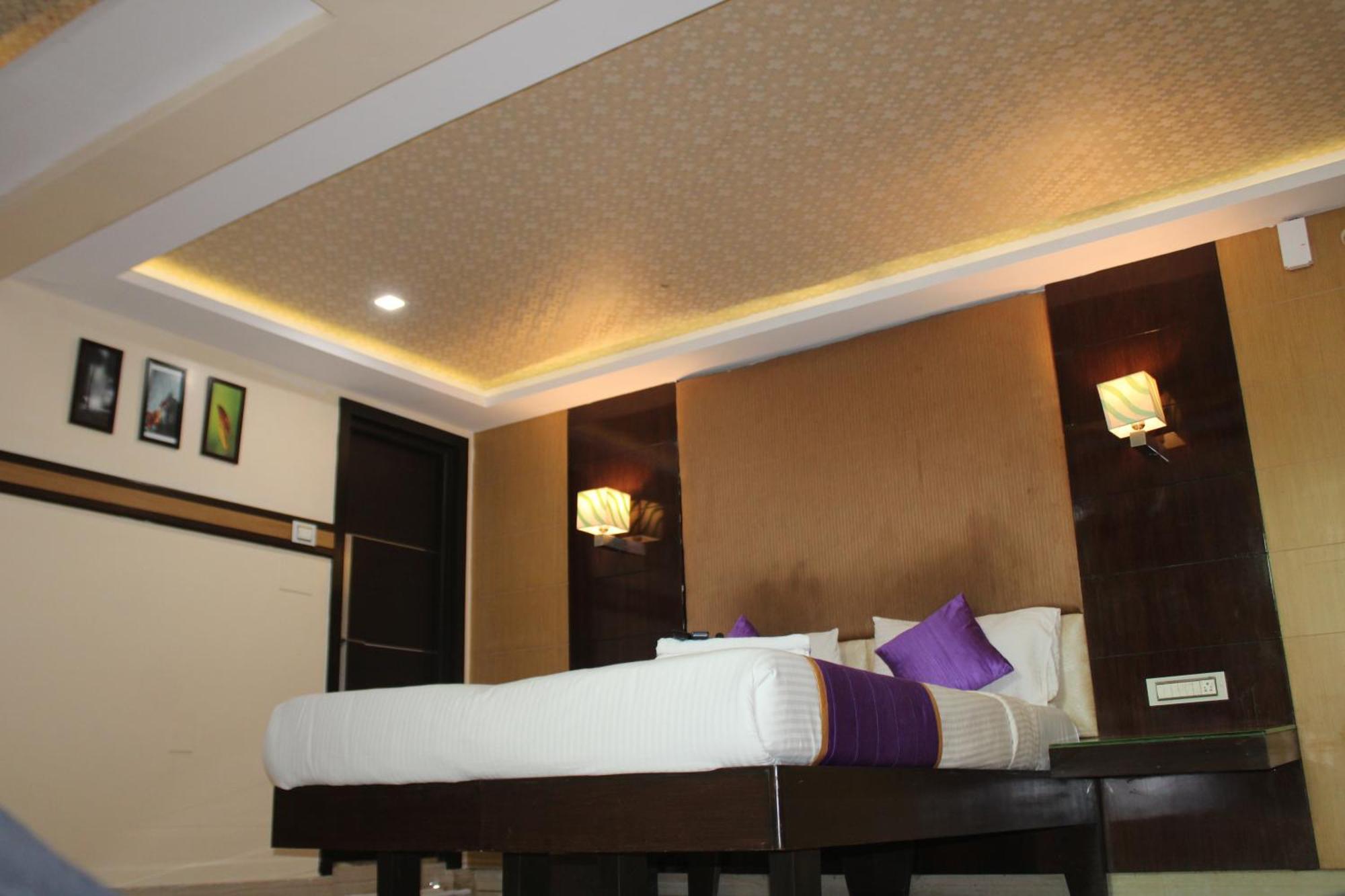Hotel Vp International à Bangalore Extérieur photo