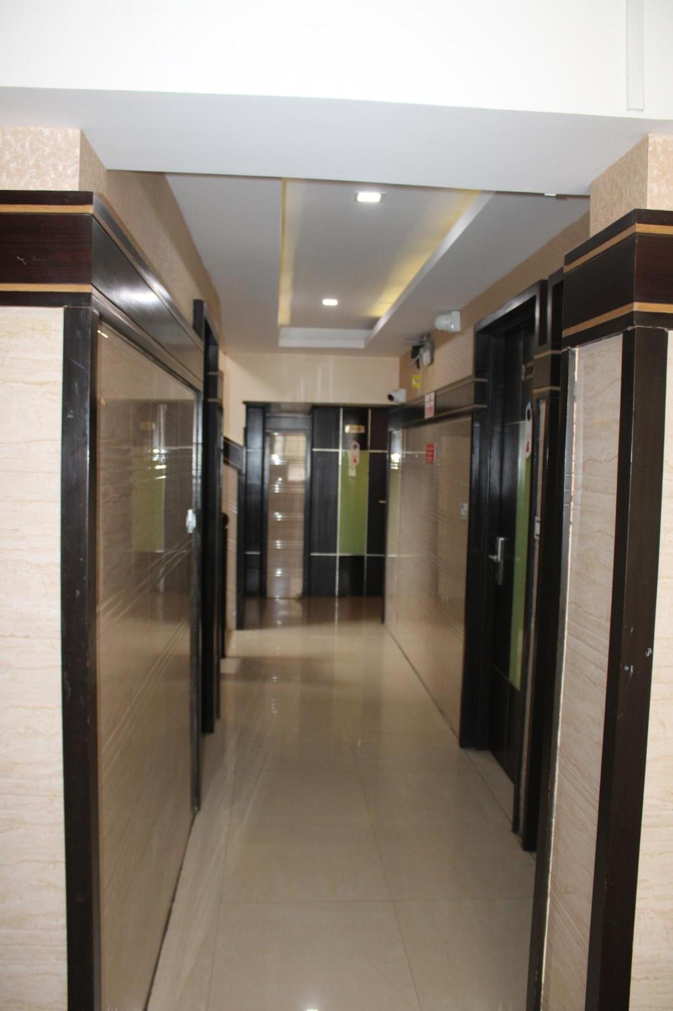 Hotel Vp International à Bangalore Extérieur photo