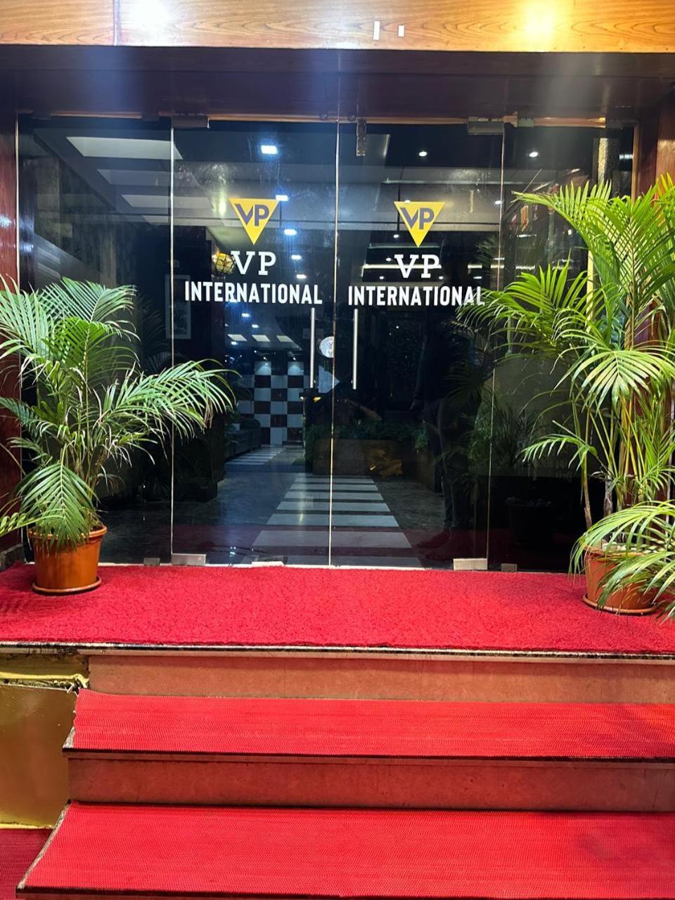Hotel Vp International à Bangalore Extérieur photo